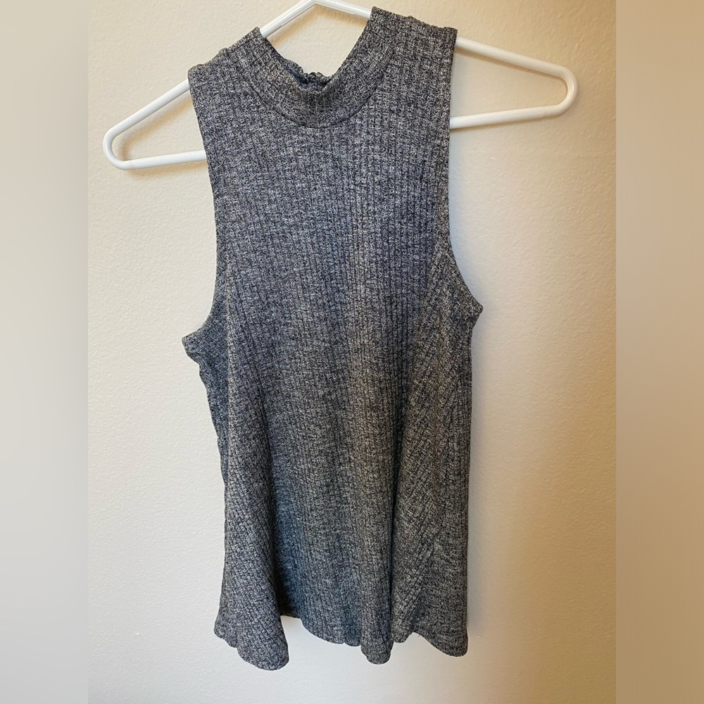 Hollister tank top, size M